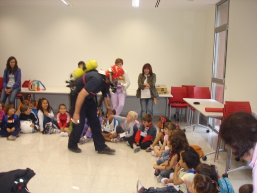 vISITA A LOS BOMBEROS EDUCACIÓN INFANTIL