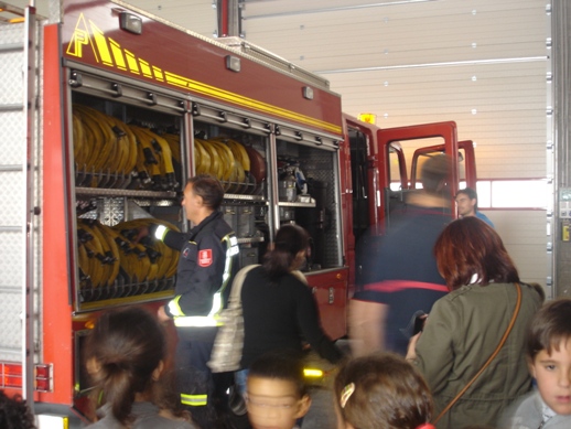 vISITA A LOS BOMBEROS EDUCACIÓN INFANTIL